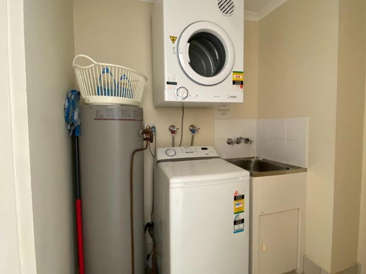 Sunshine Towers Boutique Apartments Maroochydore Extérieur photo