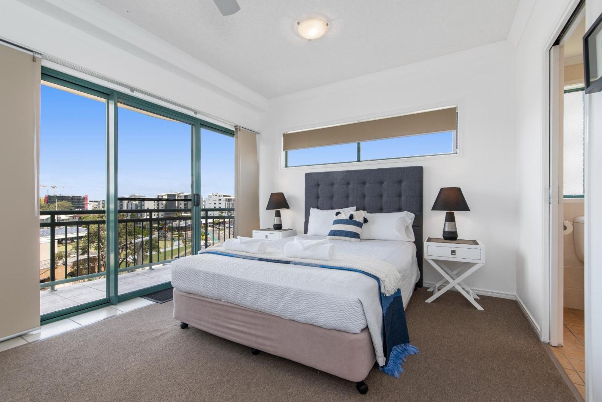 Sunshine Towers Boutique Apartments Maroochydore Extérieur photo
