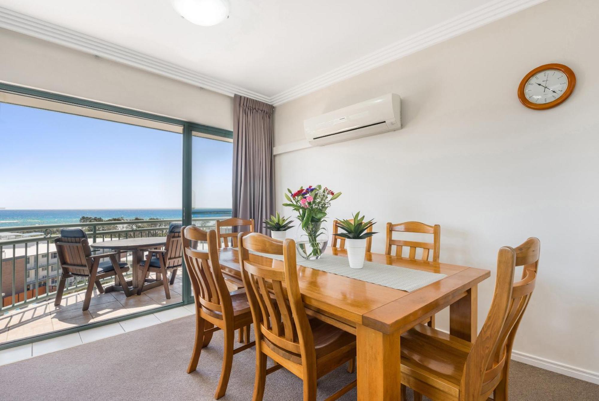 Sunshine Towers Boutique Apartments Maroochydore Extérieur photo