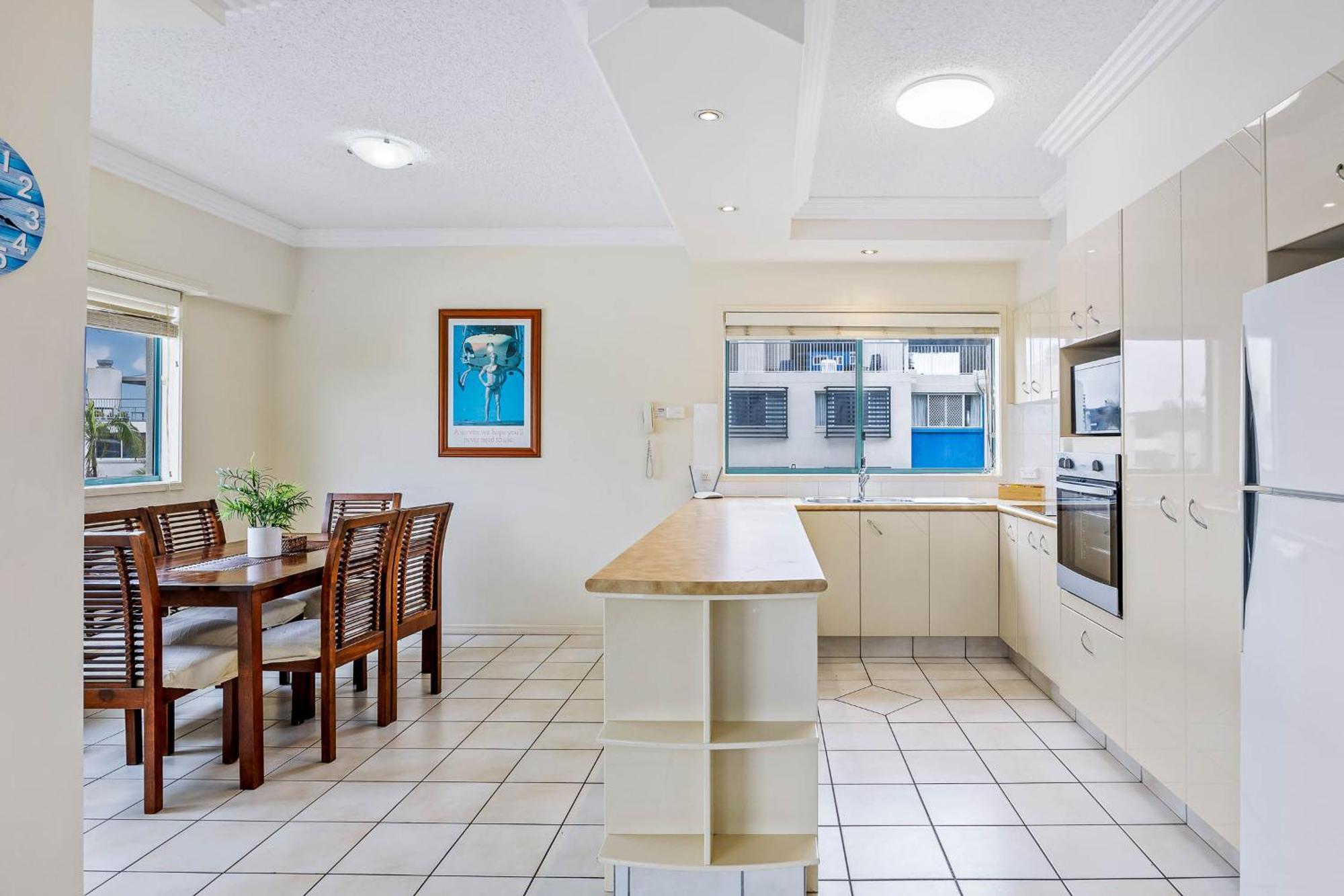 Sunshine Towers Boutique Apartments Maroochydore Extérieur photo