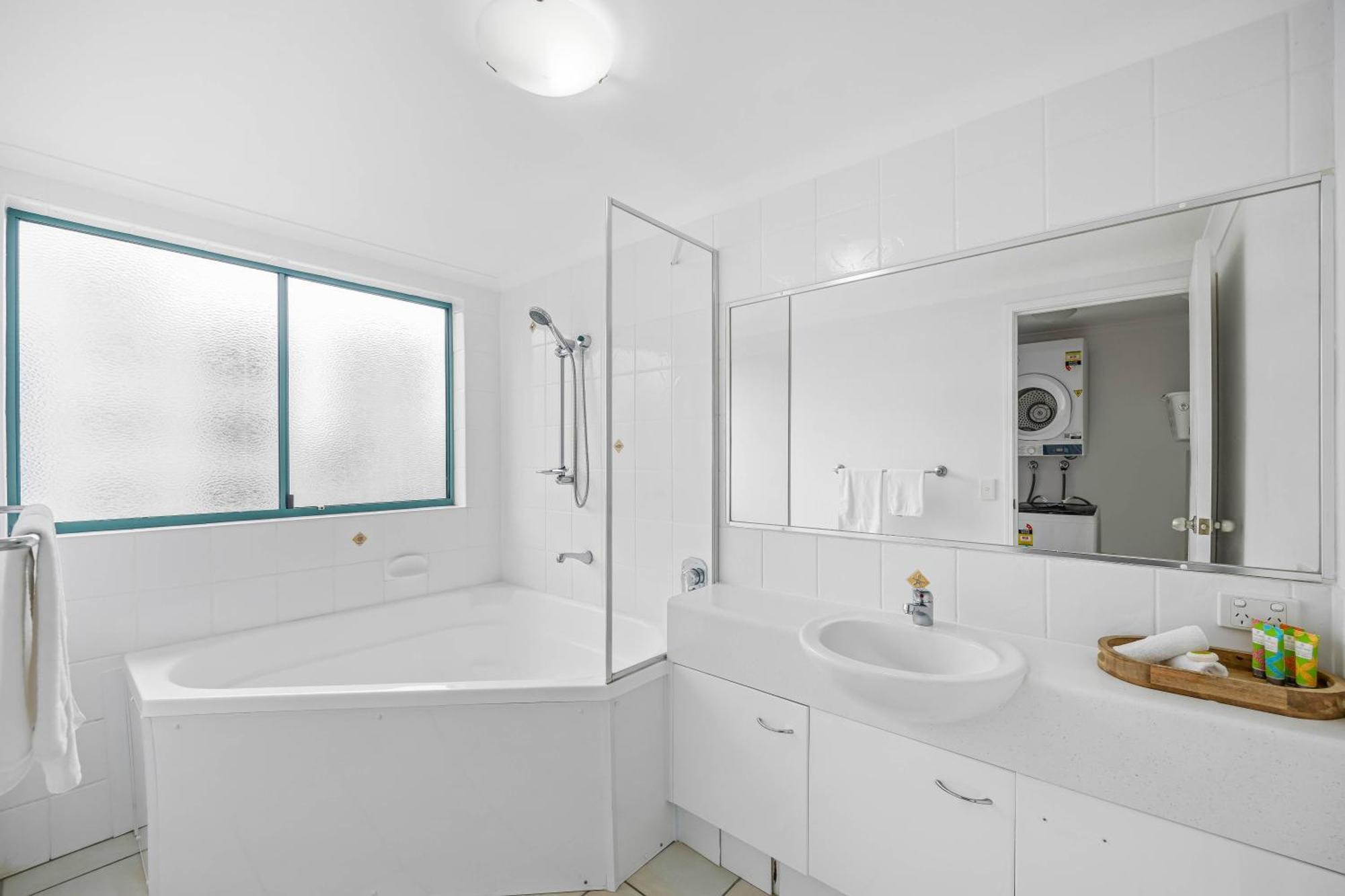 Sunshine Towers Boutique Apartments Maroochydore Extérieur photo