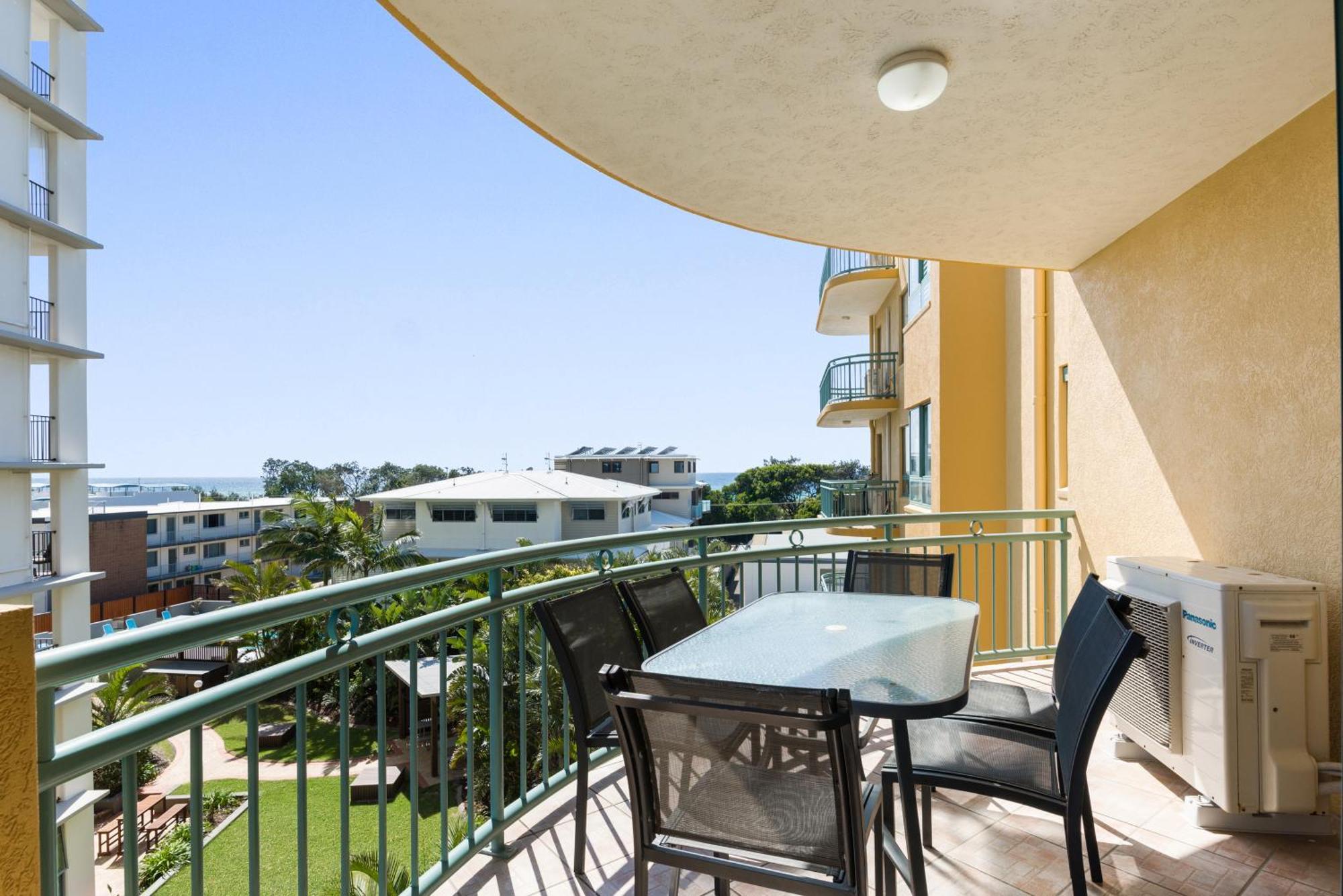 Sunshine Towers Boutique Apartments Maroochydore Extérieur photo