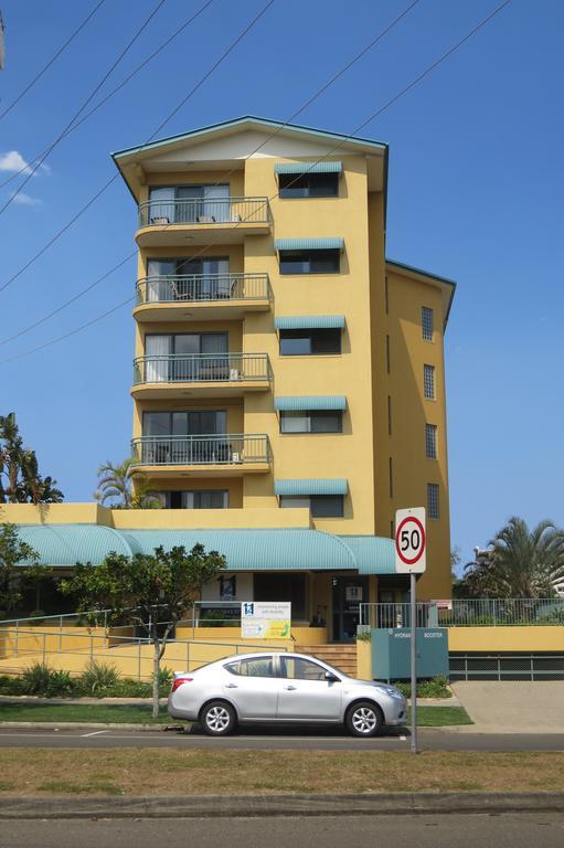 Sunshine Towers Boutique Apartments Maroochydore Extérieur photo